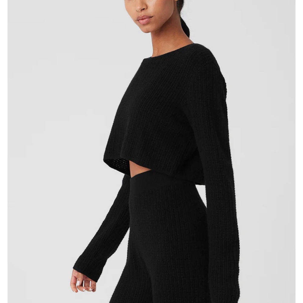 NWT - ALO Yoga Black Cashmere Plush Waffle Cropped Long Sleeve - Picture 2 of 8